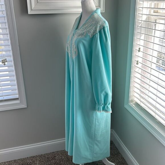 Vintage Vanity Fair Lace Blue Long Retro Robe Large - Picture 8 of 15
